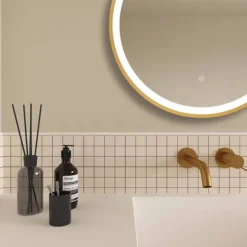 Arezzo Brushed Brass 600mm Round LED Illuminated Anti-Fog Bathroom Mirror -Modern Bathroom Shop arzim08bb d1